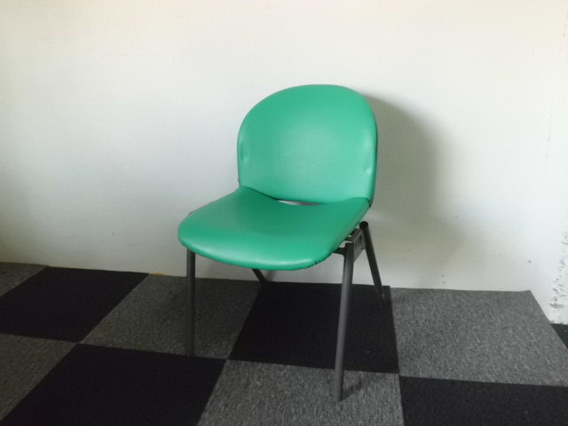 リサイクルショップ 中古事務用品 椅子 オフィスチェアー リサイクルデポ カフェイス オシャレイス